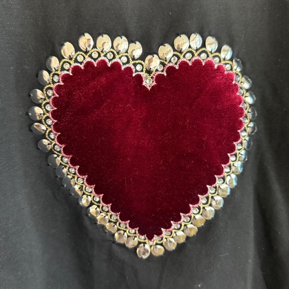 NWT - Black Heart Baby T-Shirt - Picture 3 of 6